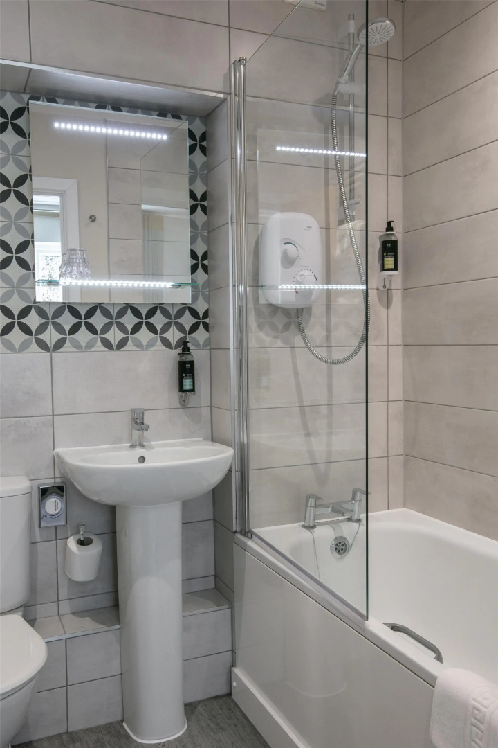 Best Western Compass Inn