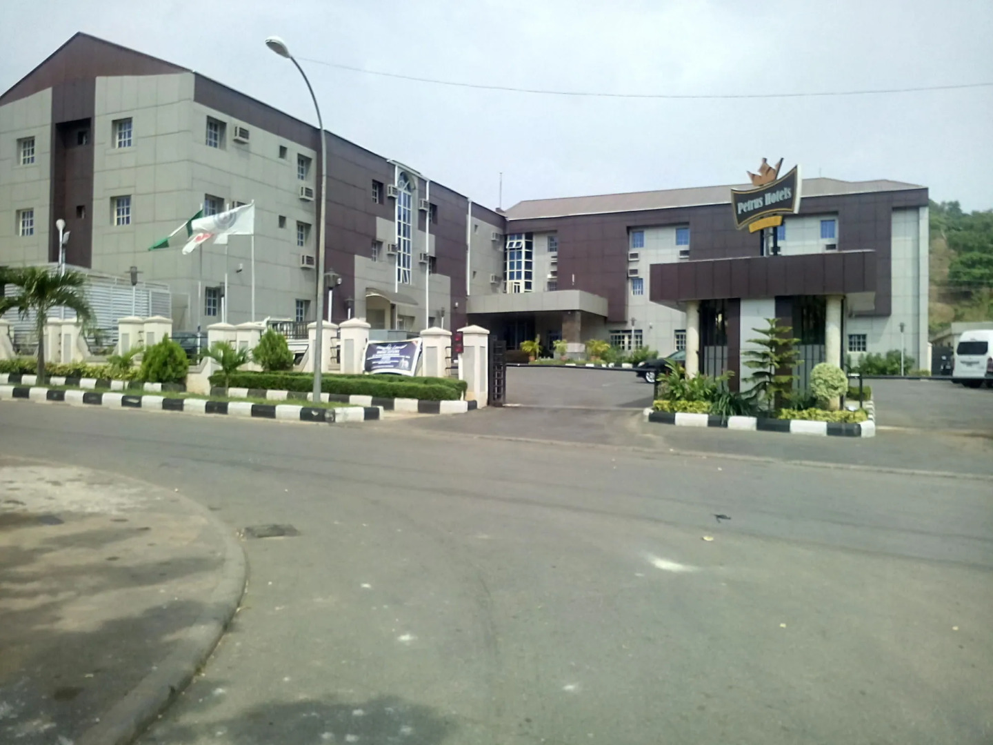 Petrus Hotels Royale