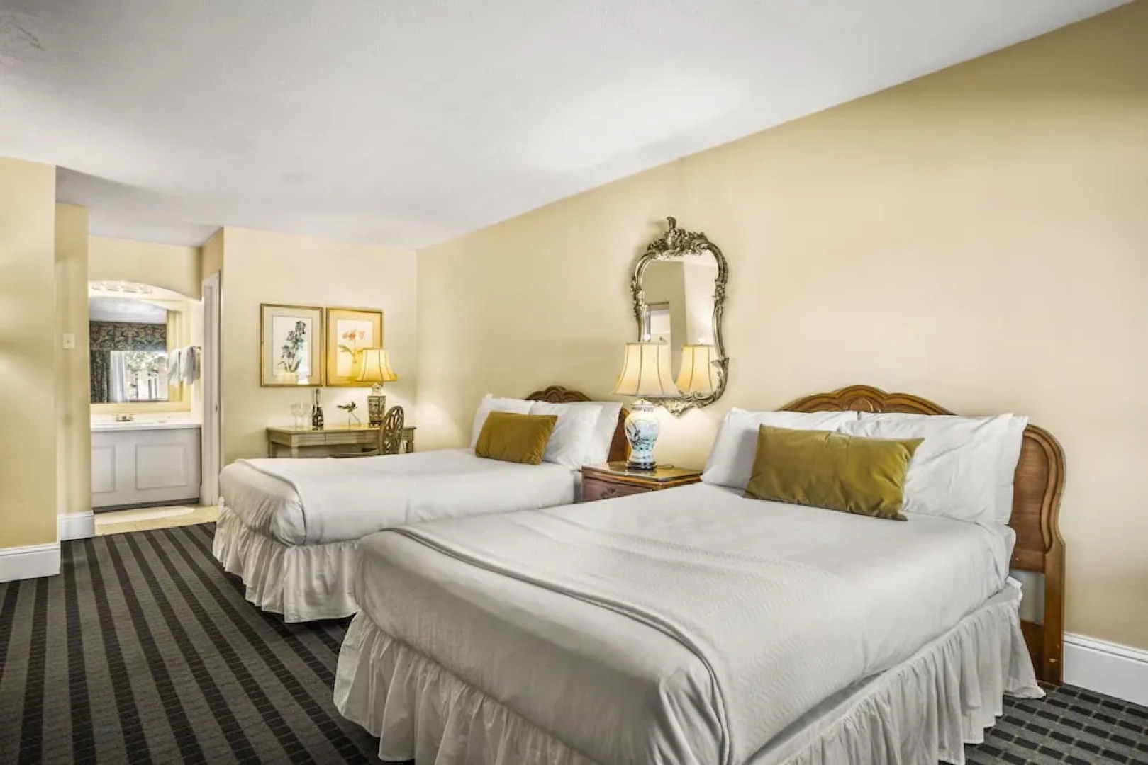 Gulf Hills Hotel & Resort