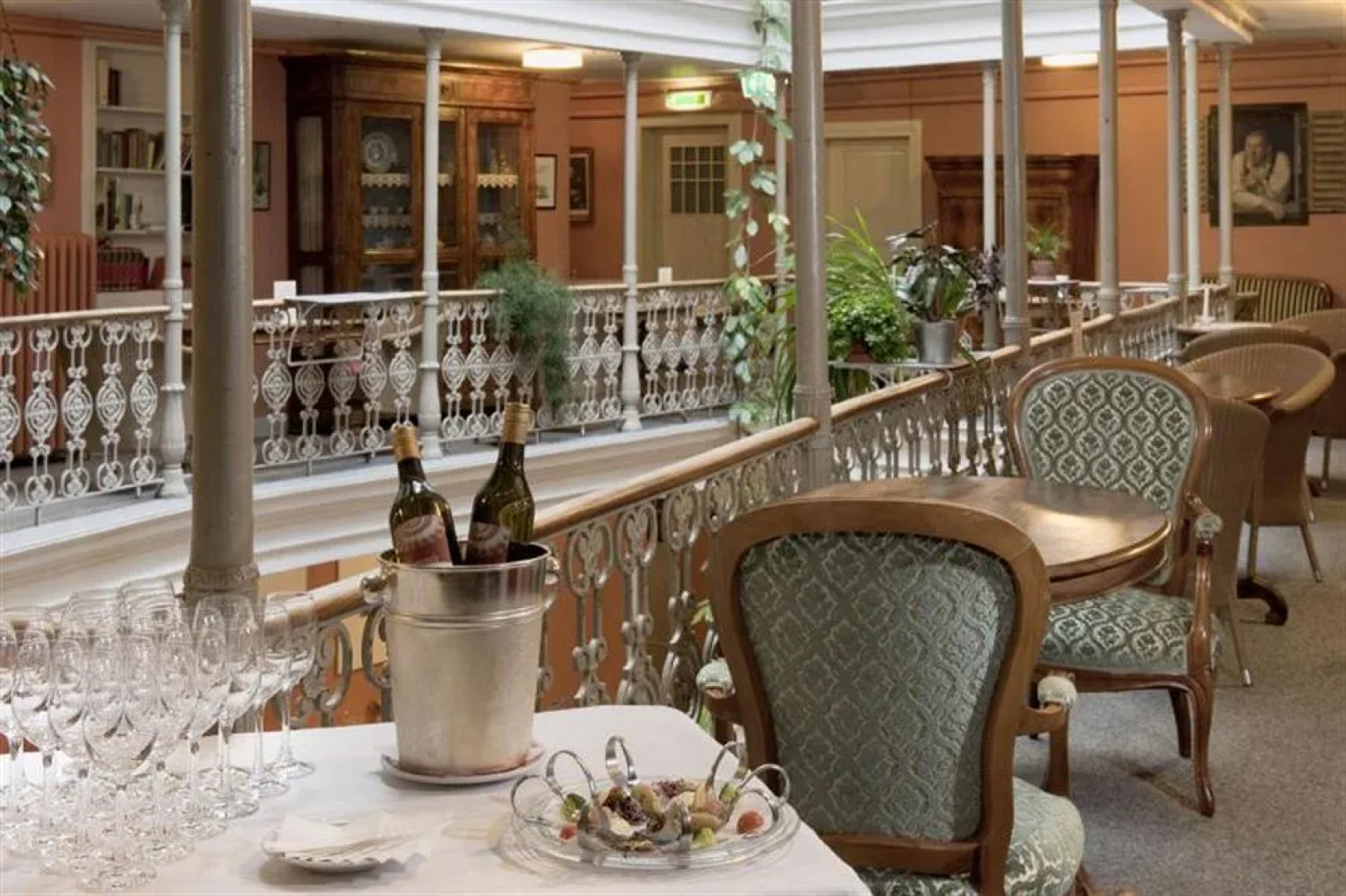 BLUME. - Baden Hotel & Restaurant