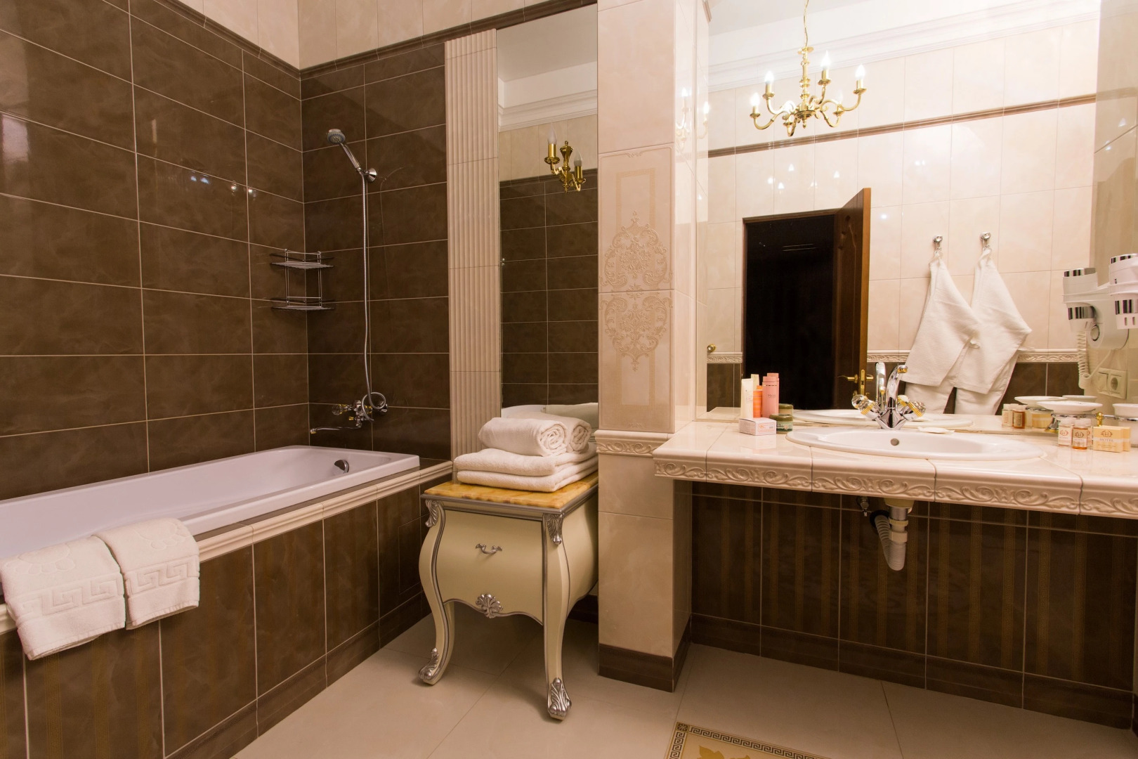 ГК Адиюх-Пэлас