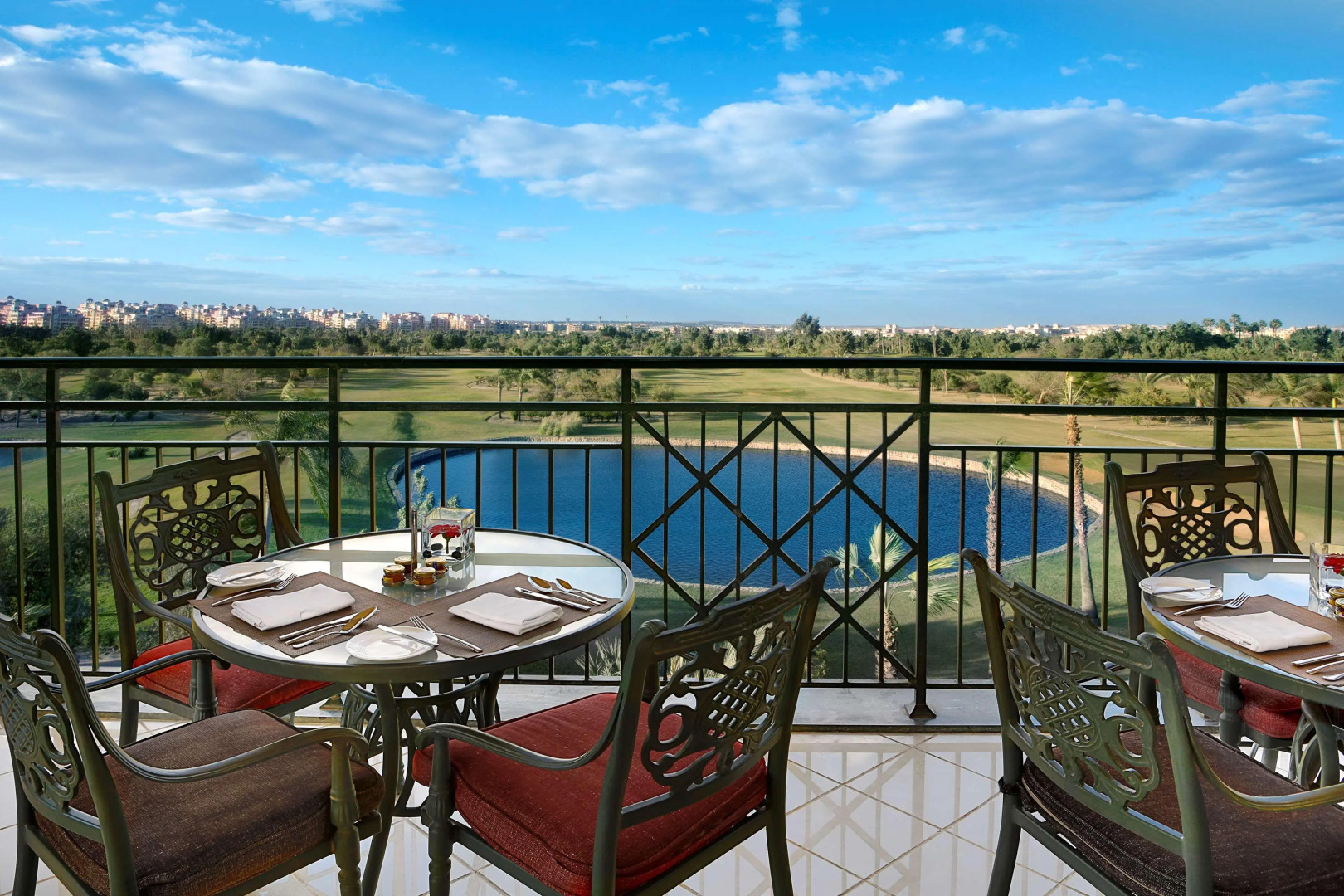 Hilton Pyramids Golf