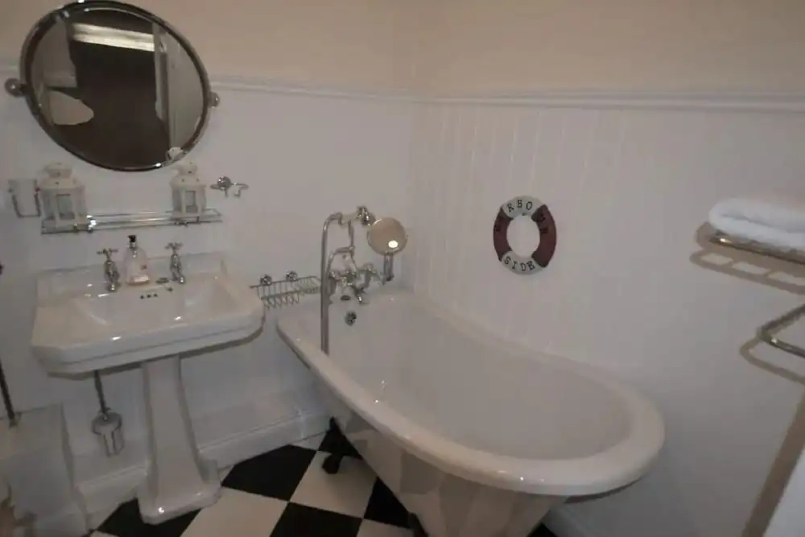 Rosetti House / 6-bed Home on Osea Island, Essex