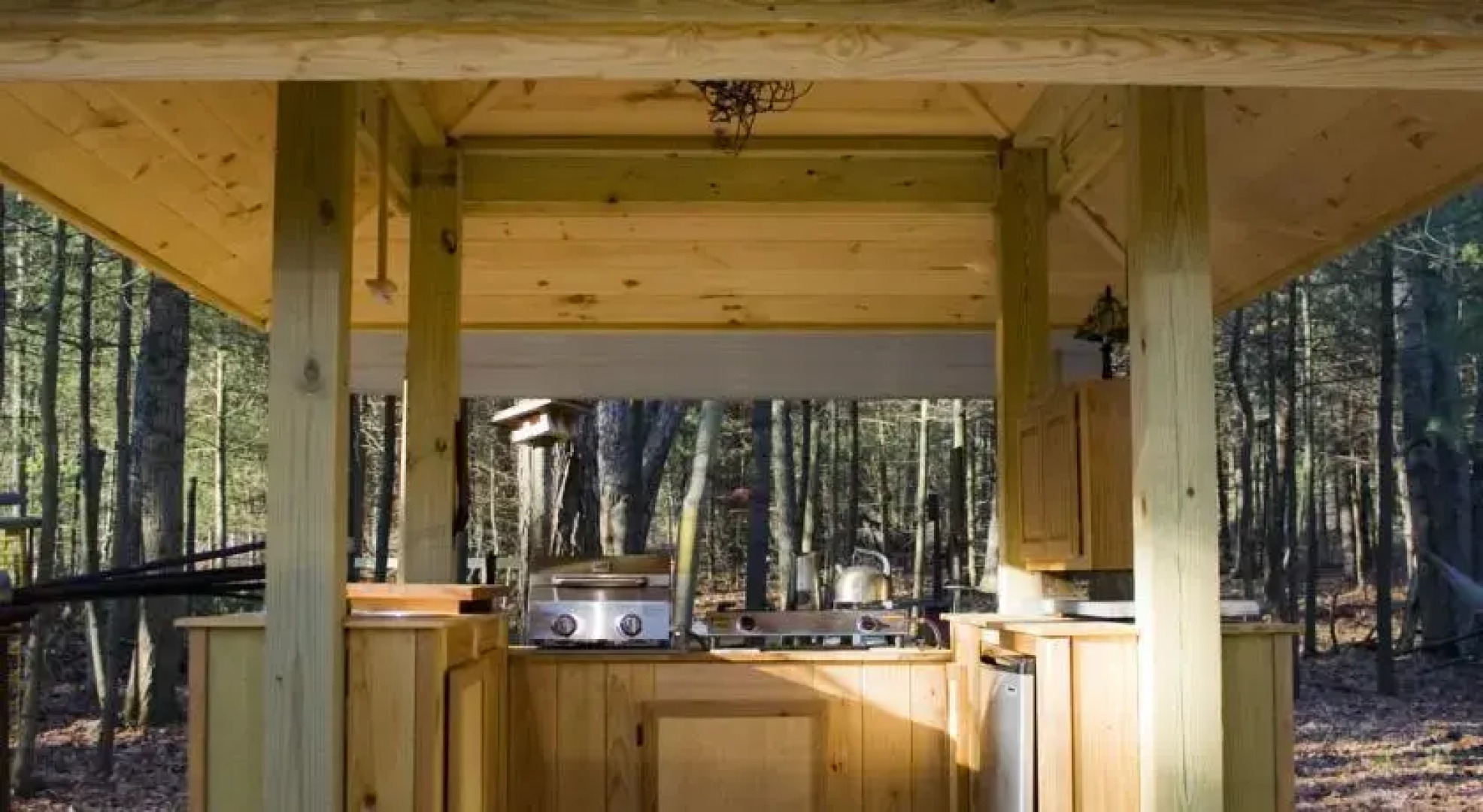 Art Cabin in the Woods