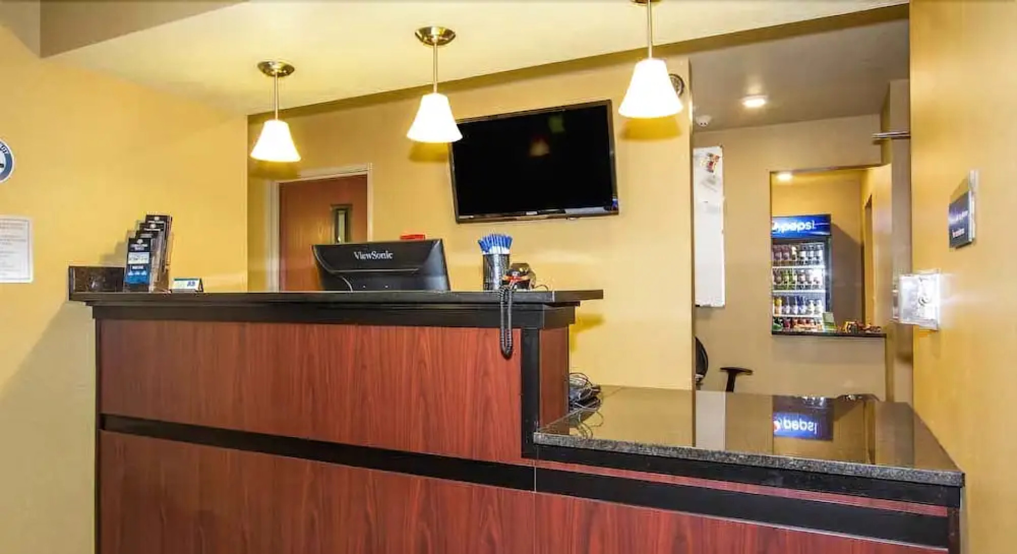 Cobblestone Hotel & Suites Connellsville