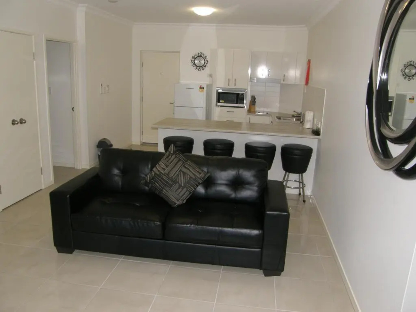 Western Gateway Motel and Apartments