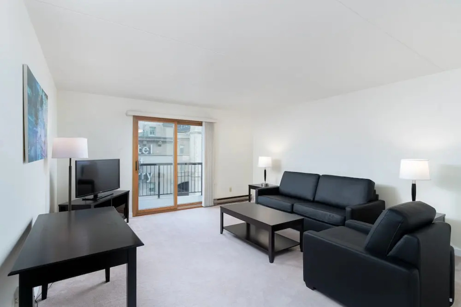 Fort Garry Place Furnished Suites