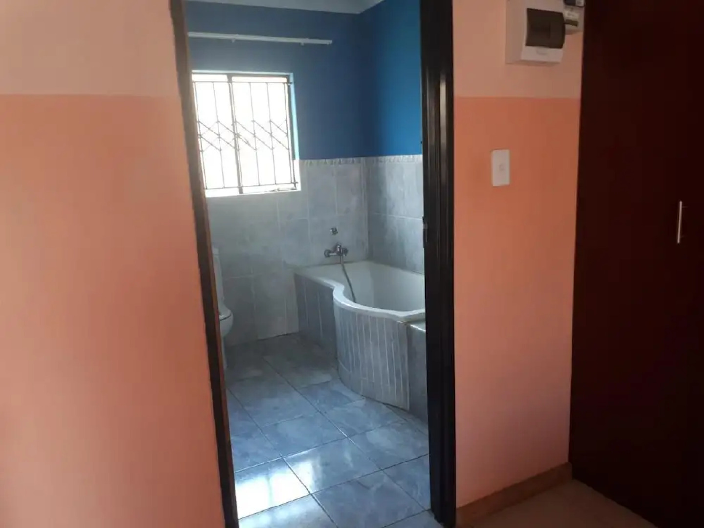 C- Land Guest house Meyerton