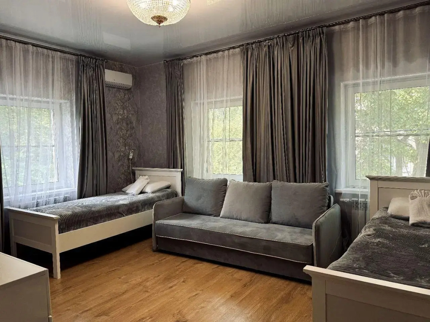 Уманский дом Семь Башен