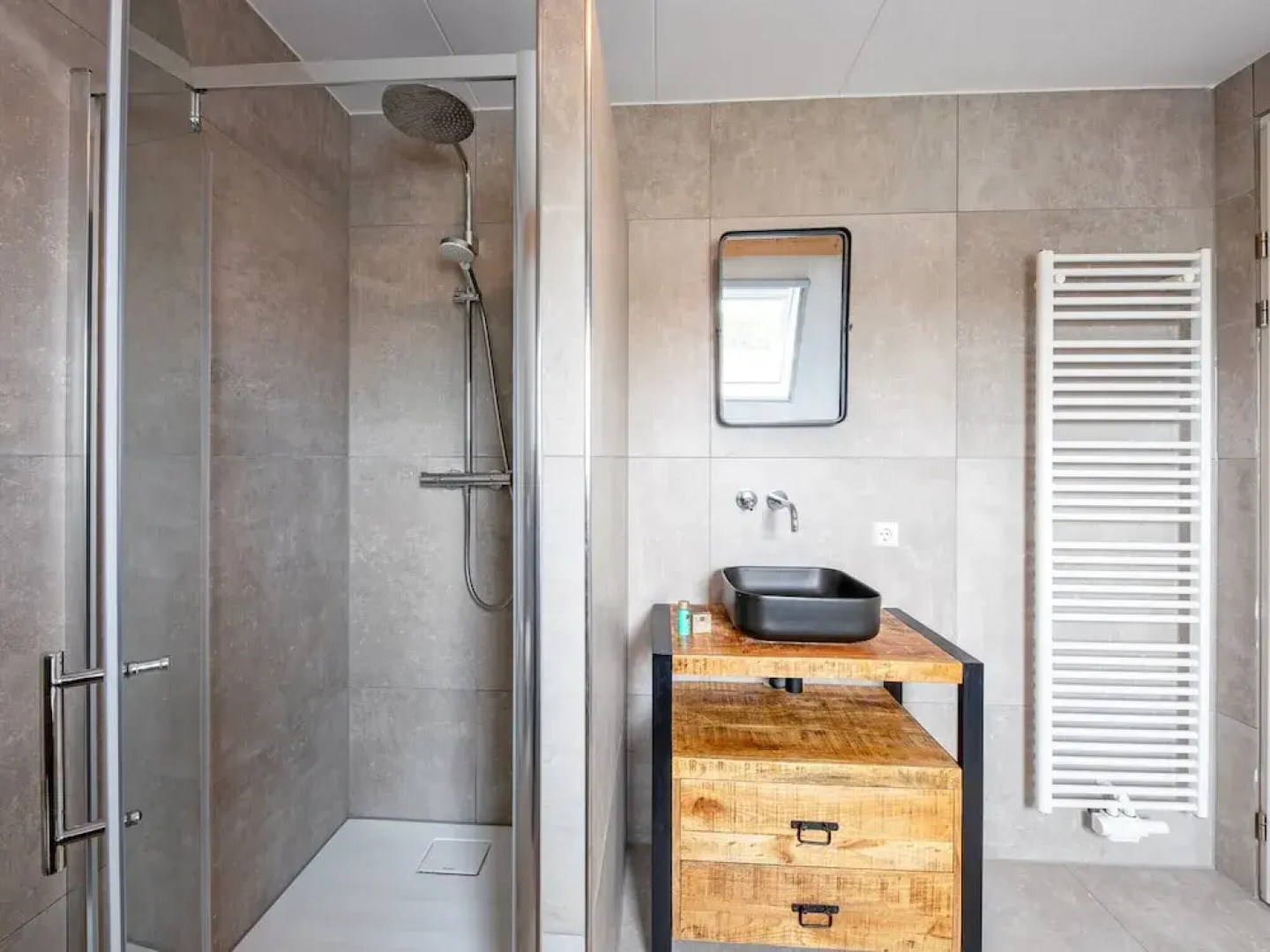 Holiday Home Near Forest With Wellness Garden