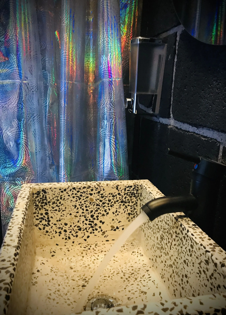 Cálido Cosmos Hotel