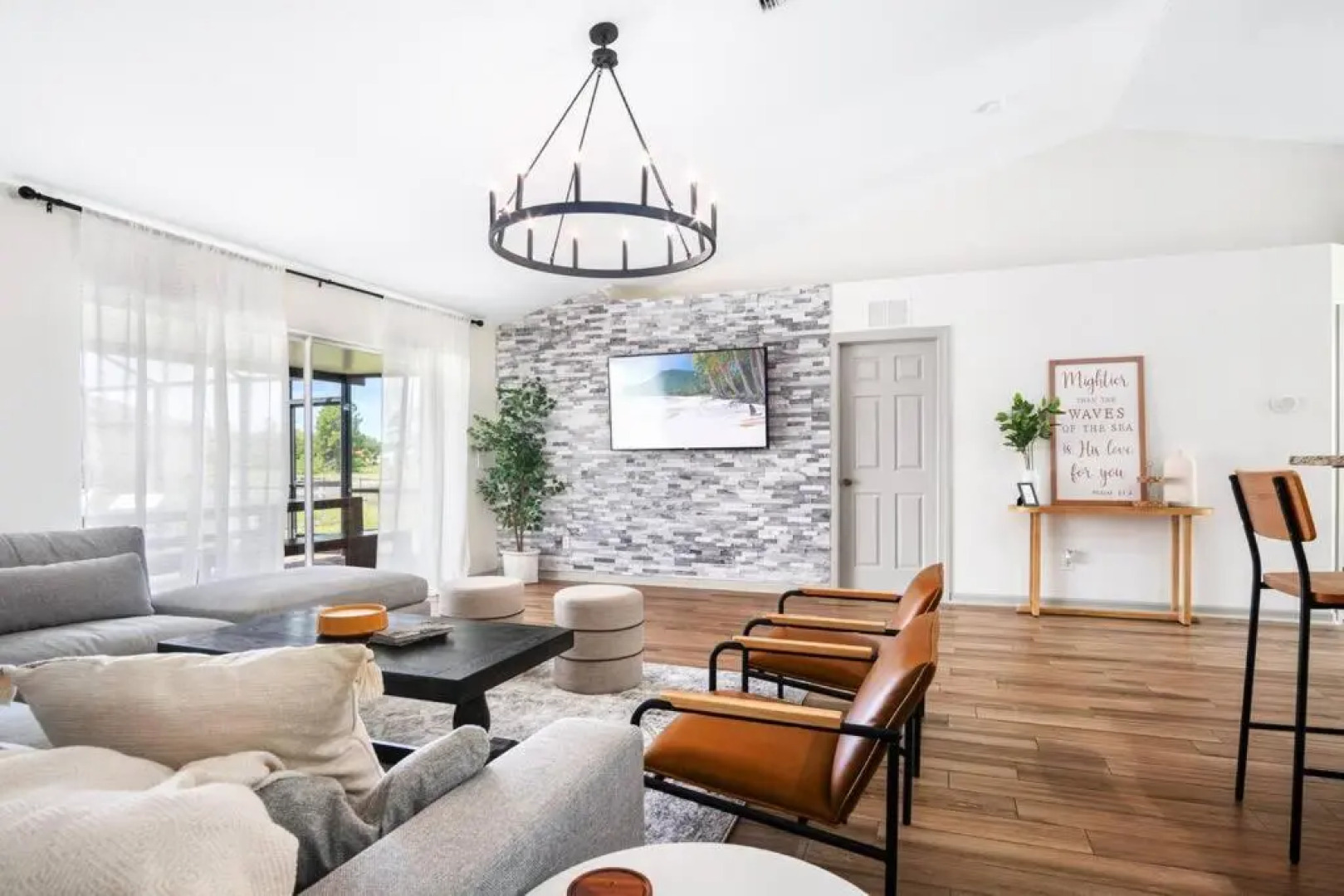 Cape Escape II - 4bdr - 2bth - POOL - Sleeps 10 or more