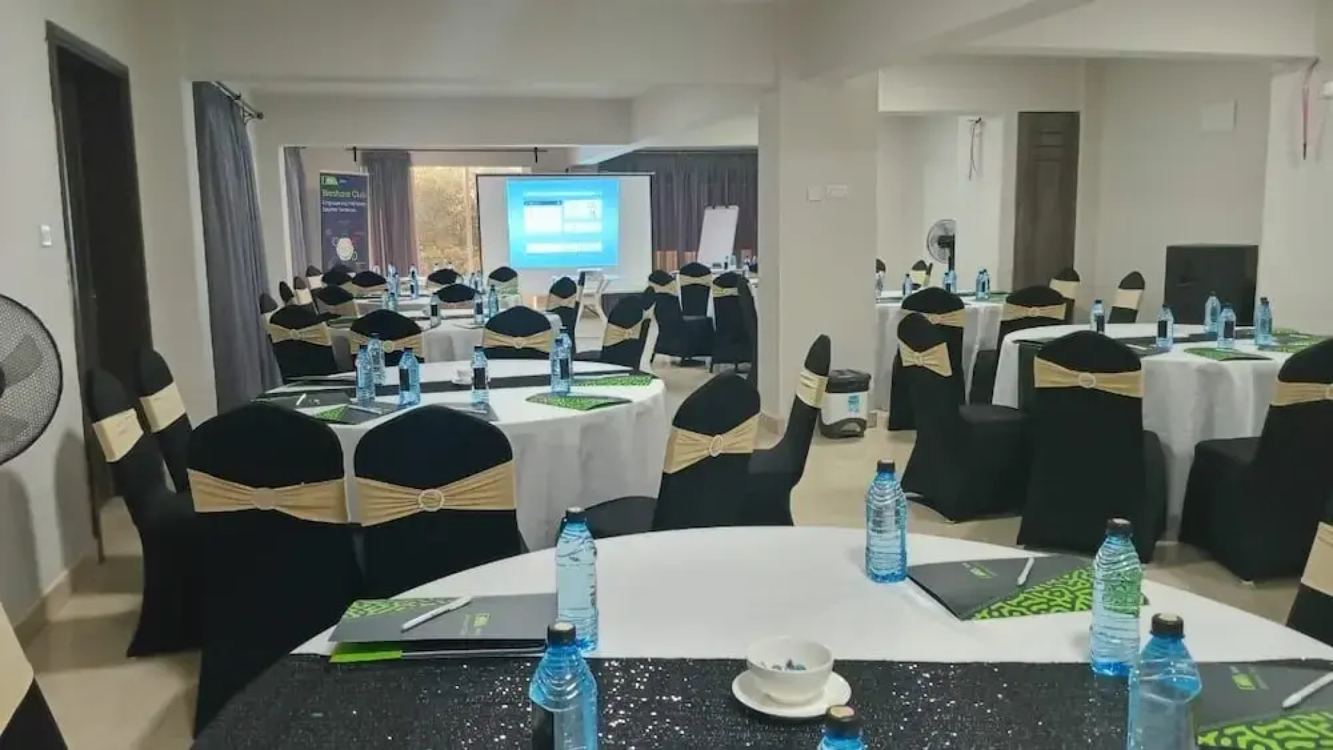 Downtown ecopark hotel