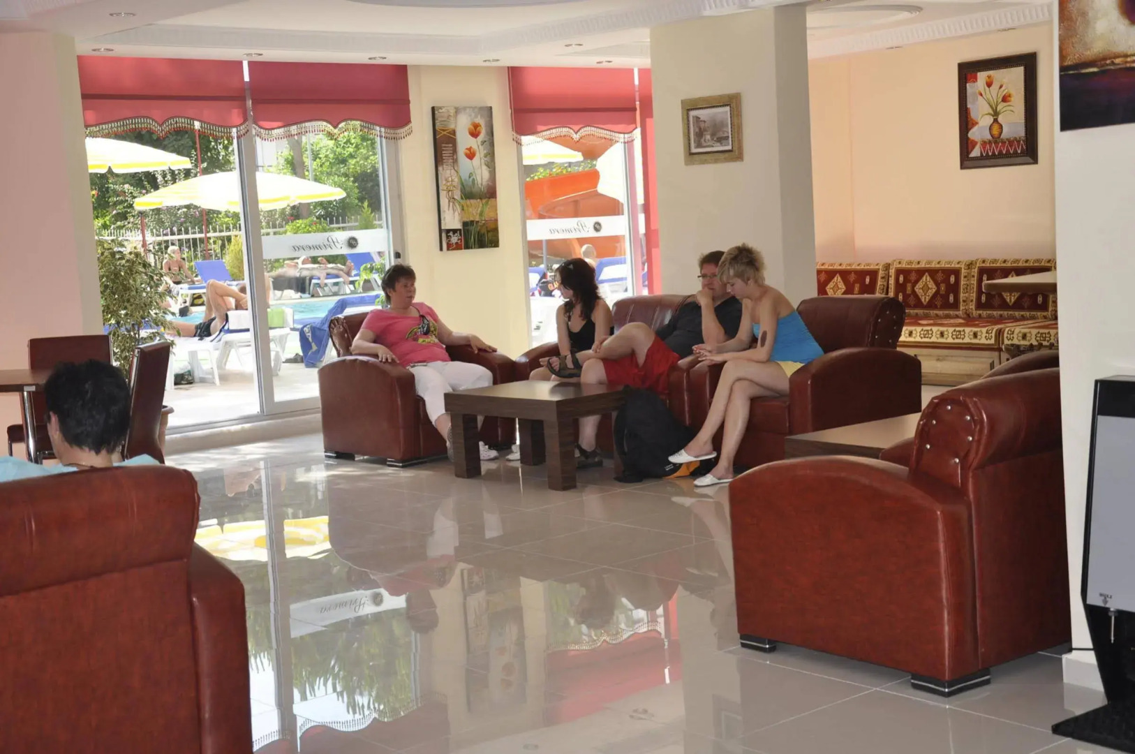 Primera Hotel & Apart