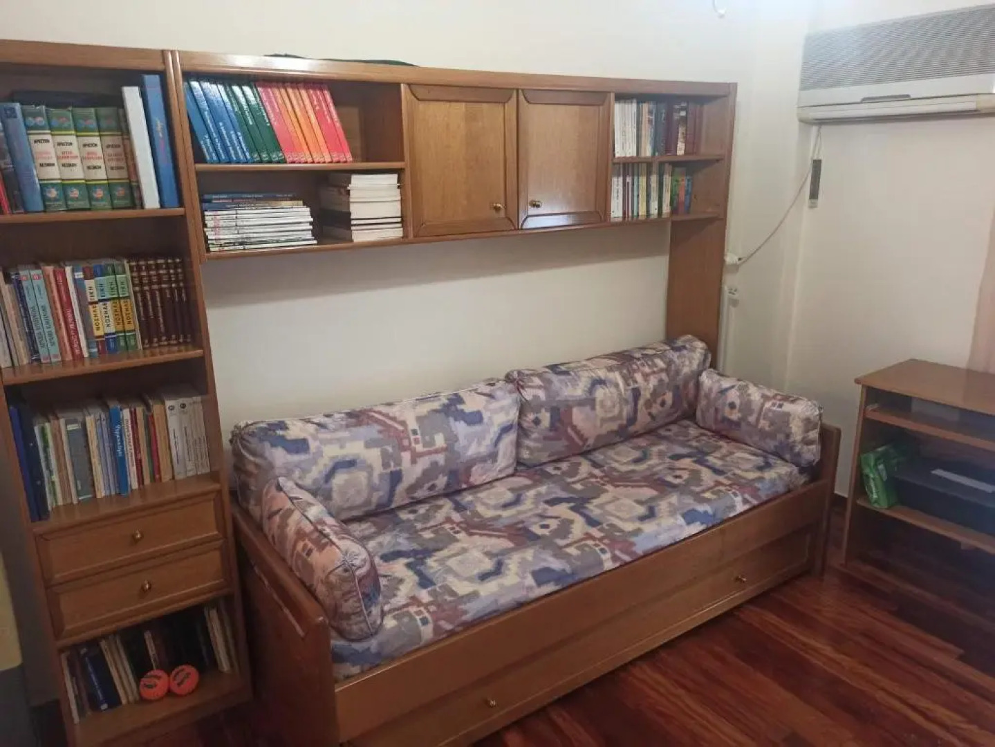 Comfortable apartment 100m from the sea