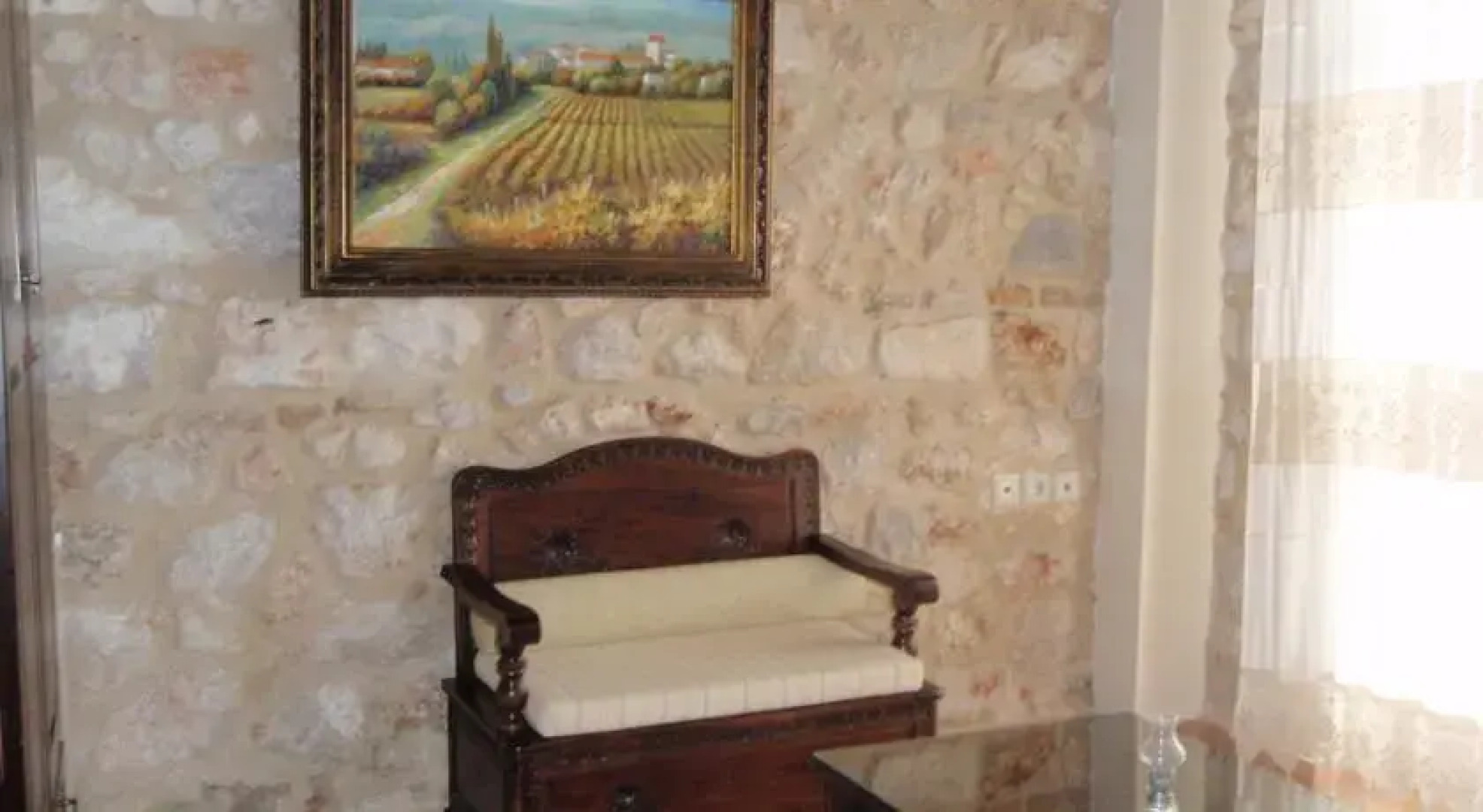 Guesthouse To Petrino