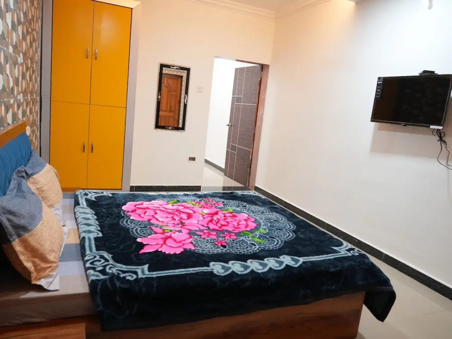 Hotel Nakshtra, Shrungartali