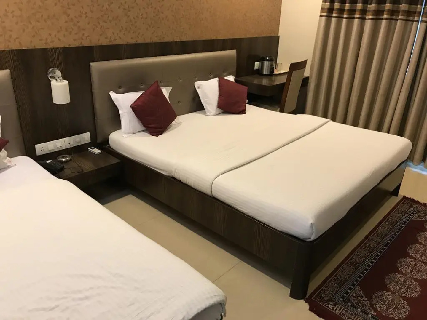 Hotel Sai Moreshwar