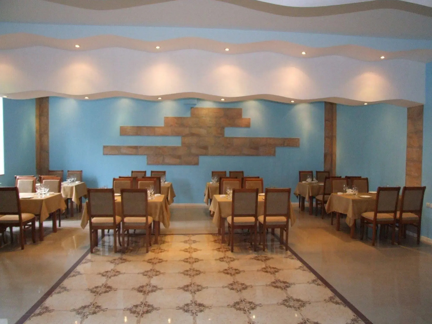 Отель Вайк и туристический центр