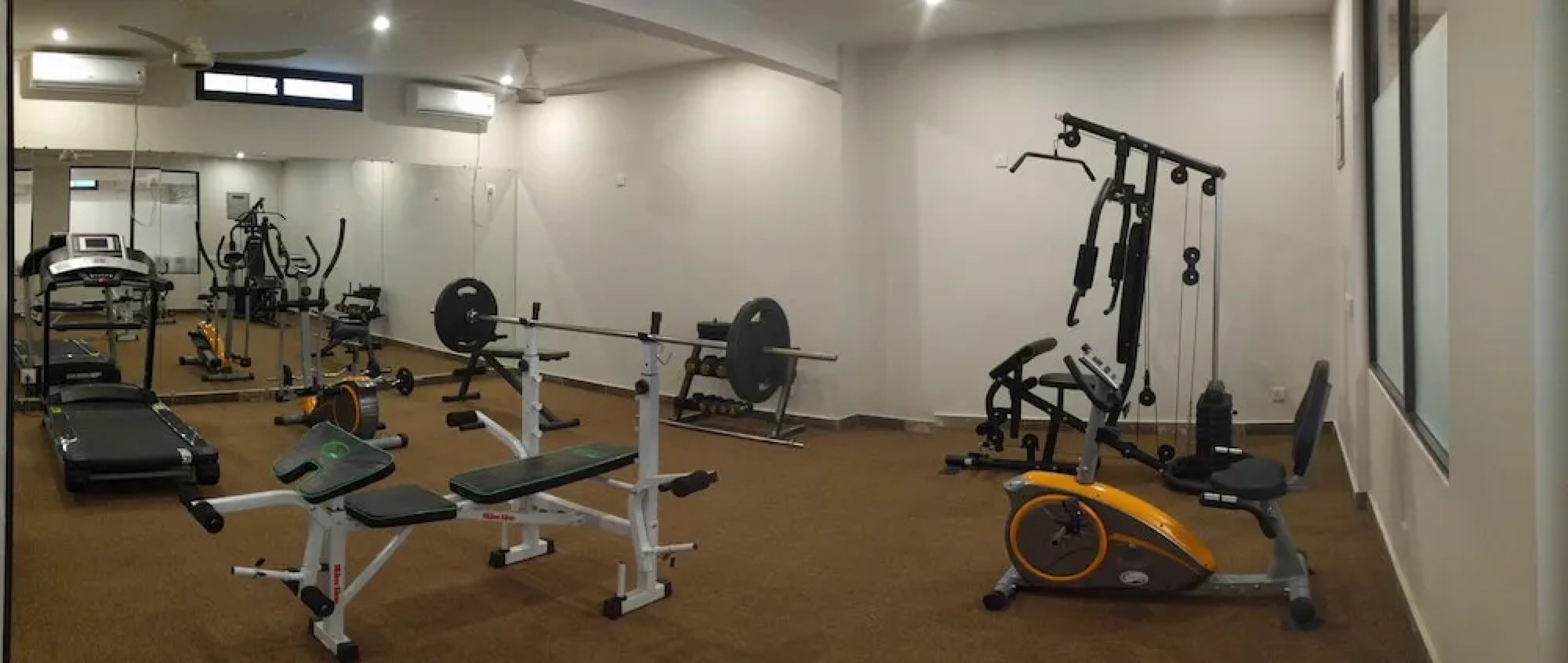 Zifan Hotel & Suites