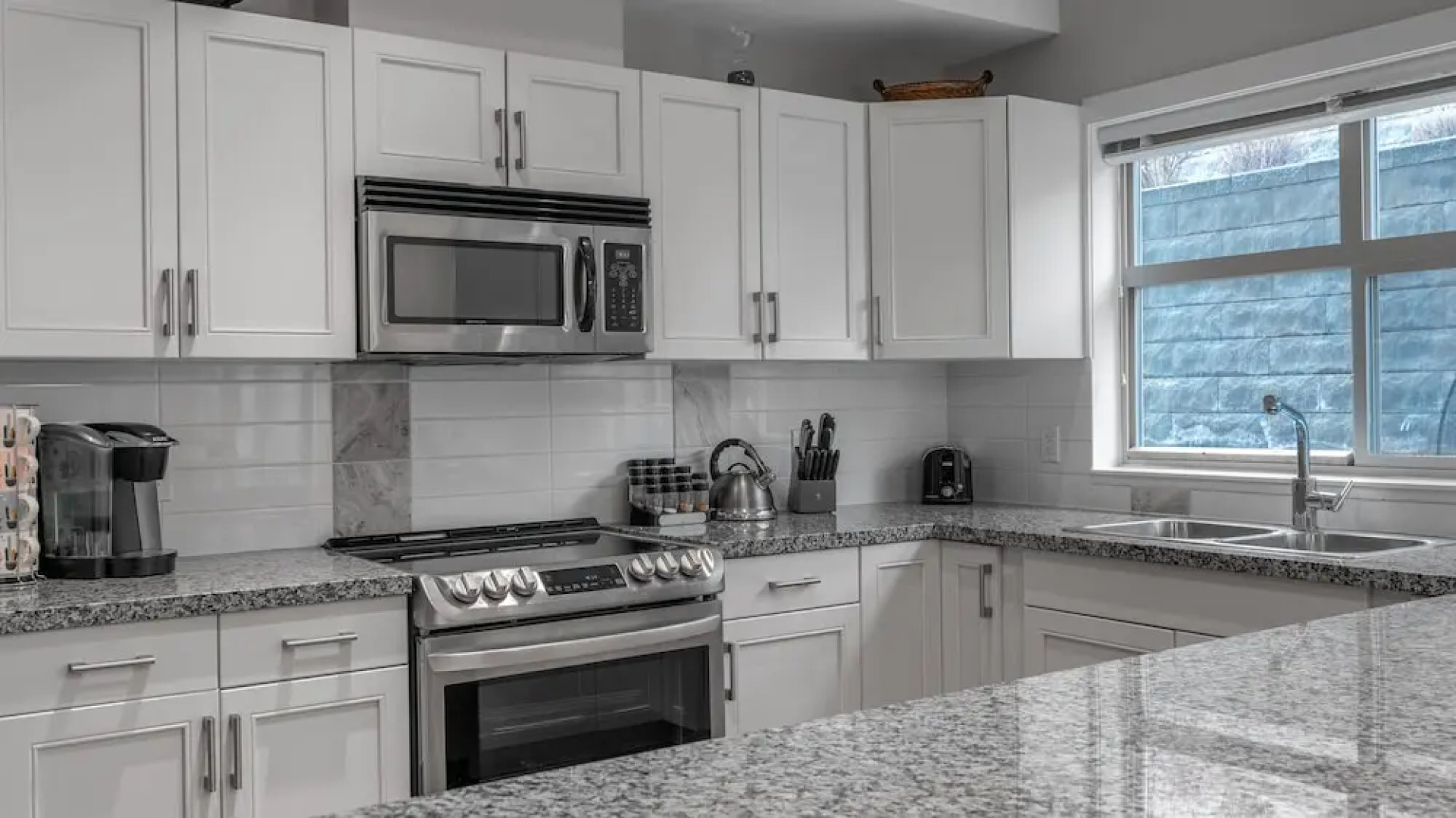 Fabulous Condo at Five Star Resort #209