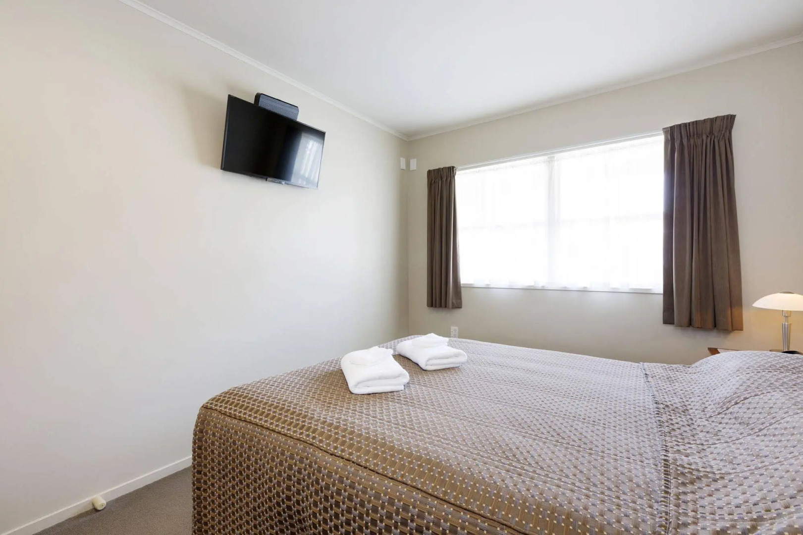 Colonial Court Motor Inn