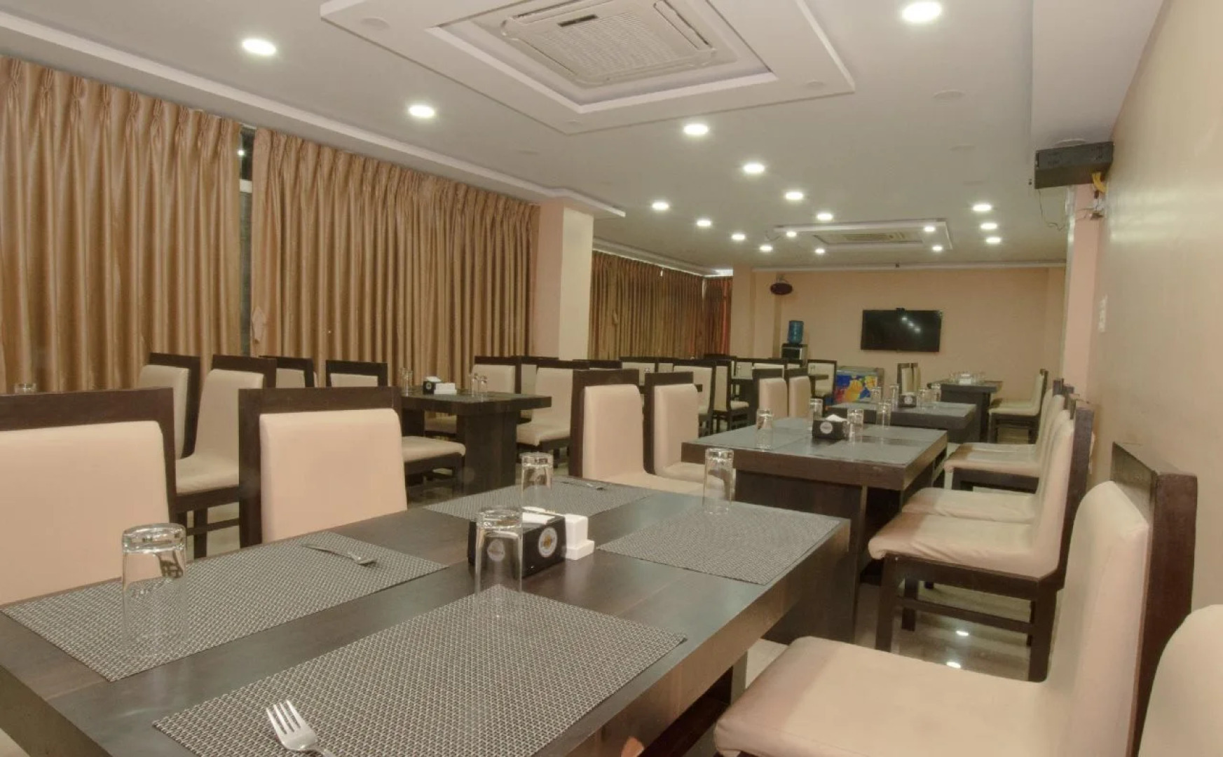 Annapurna Hotel by OYO