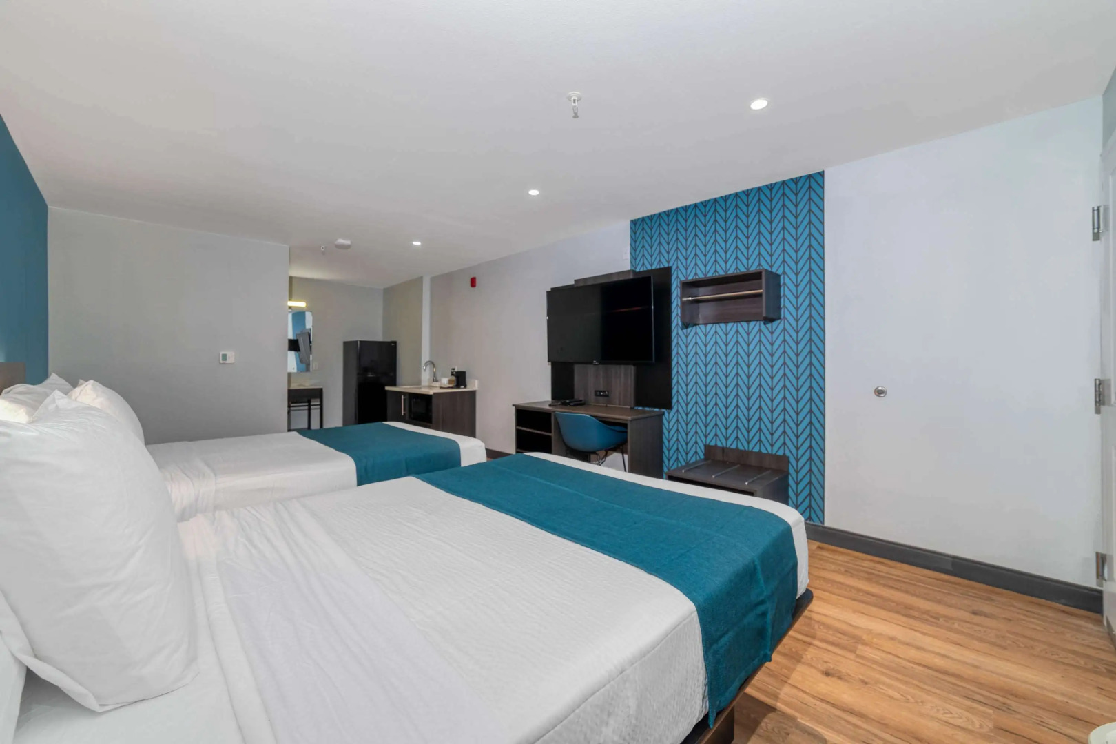 Studio 6 Suites – Stockton, CA – Waterfront