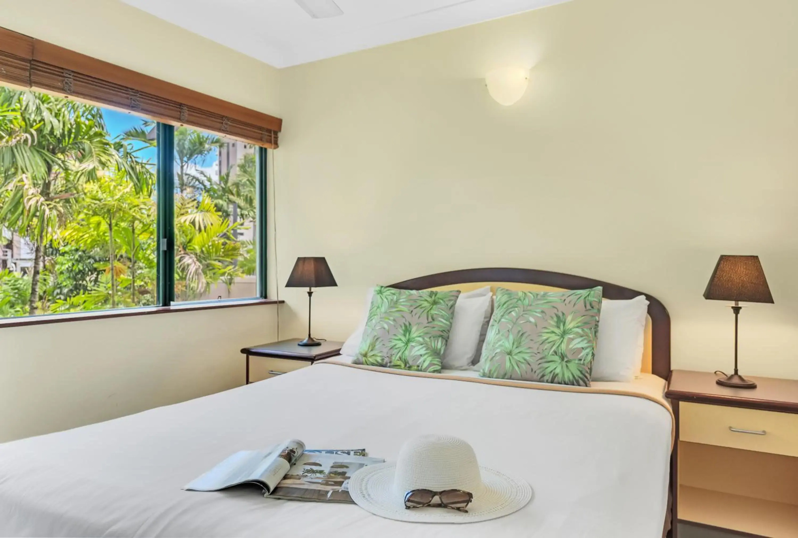 Bay Village Tropical Retreat & Apartments