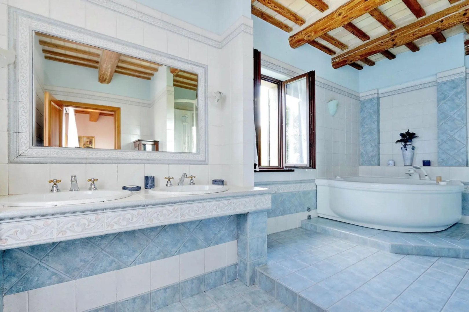 An old country house recently renewed for a magic stay!-Villa Maria