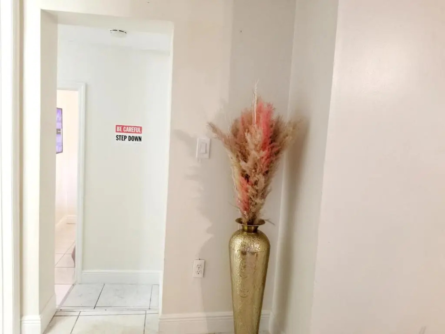 Glam 2 Bedroom Suite 4 Miles from Hard Rock Stadium