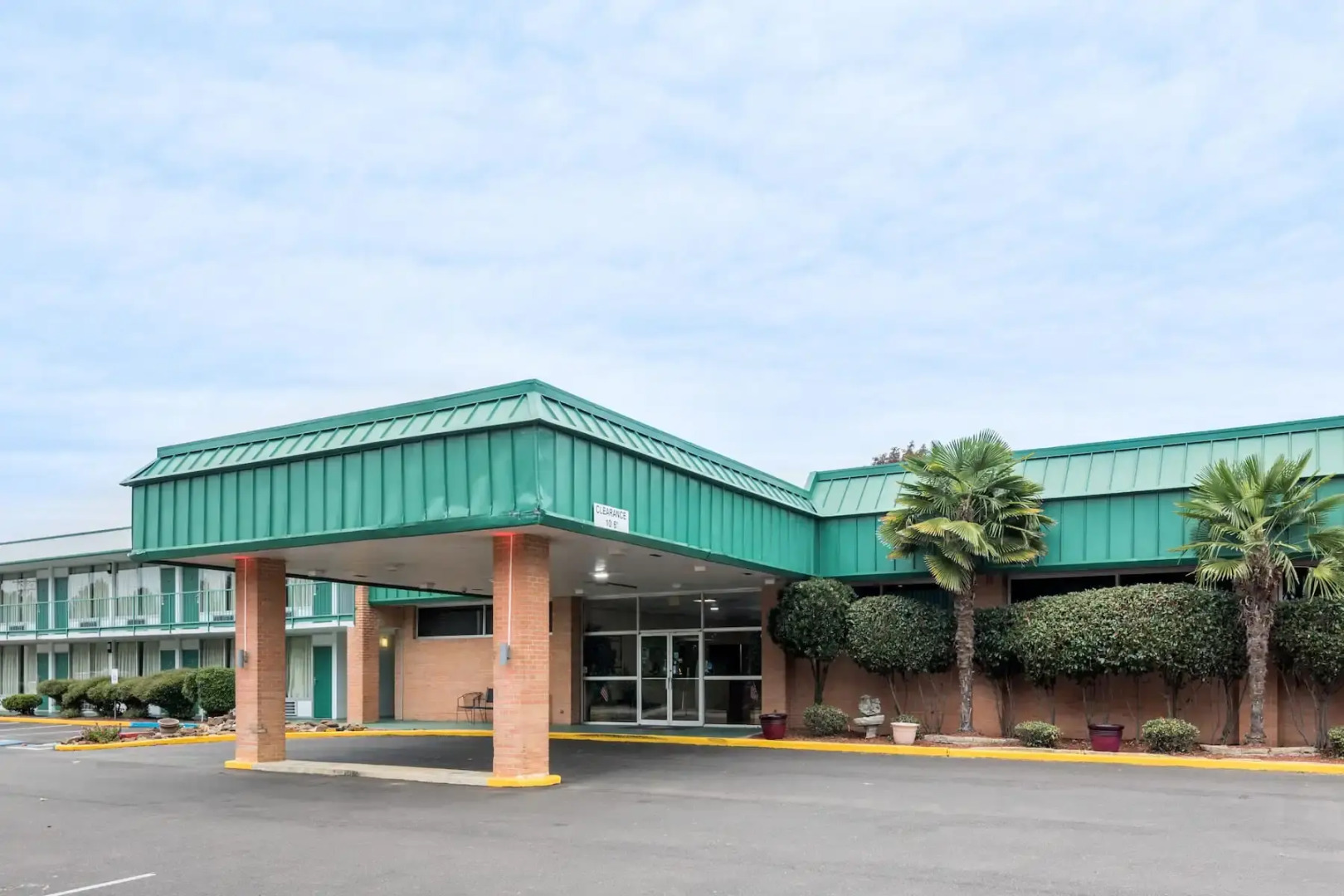 Super 8 by Wyndham Hope