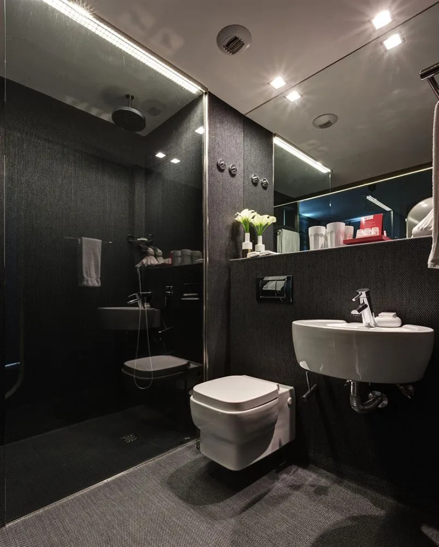 Lx Boutique Hotel