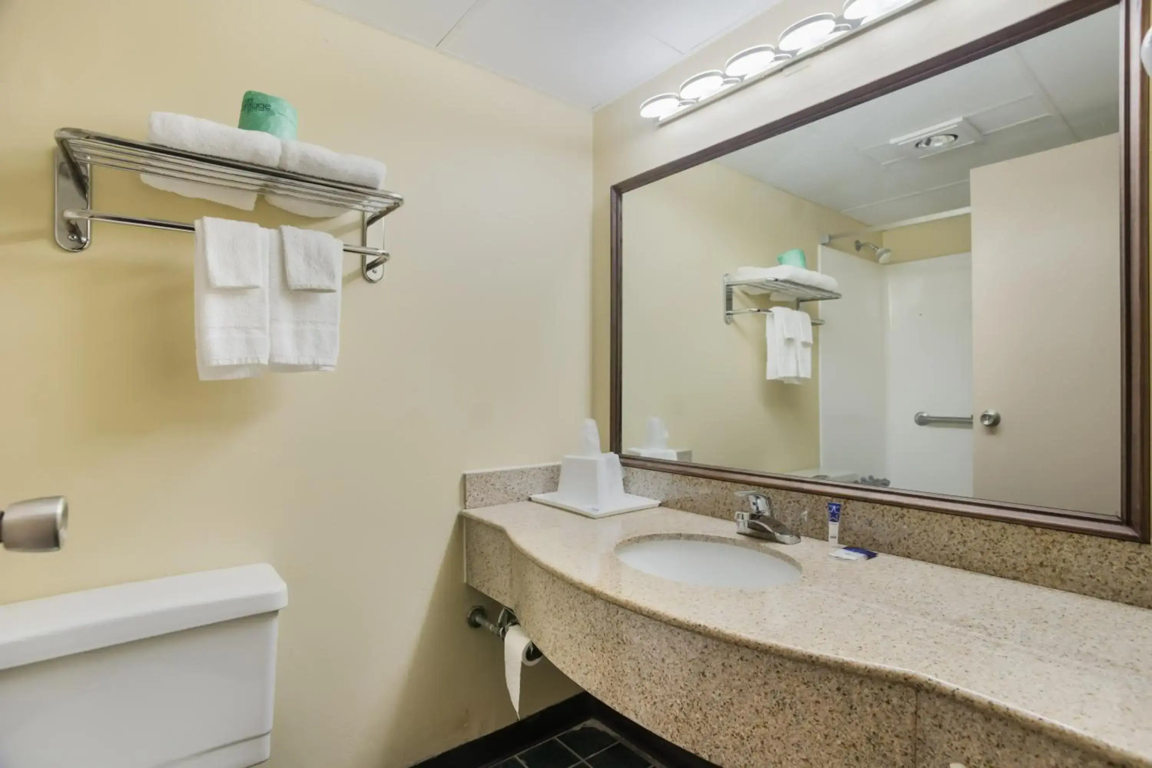 Americas Best Value Inn Tulsa at I-44