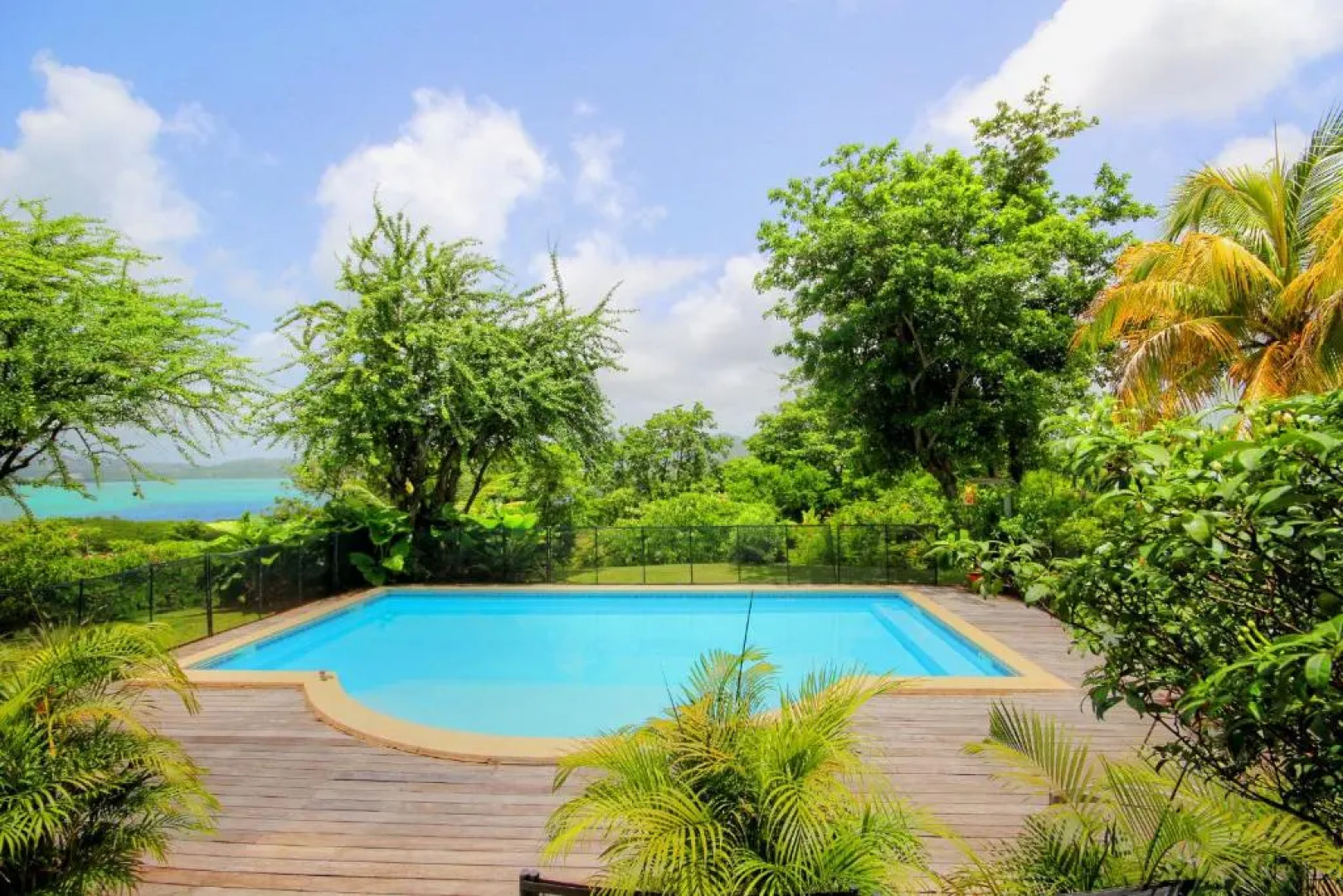 Villa avec piscine et vue mer (MQRO08)