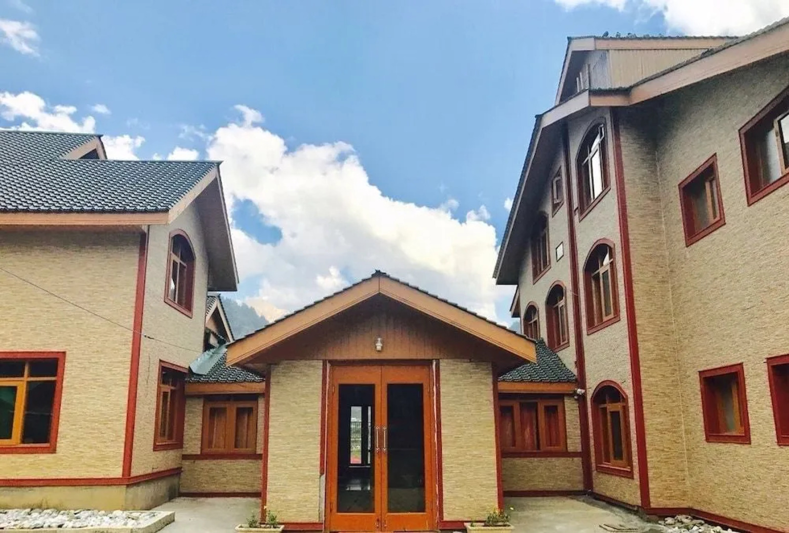 Hotel Akbar Sonamarg