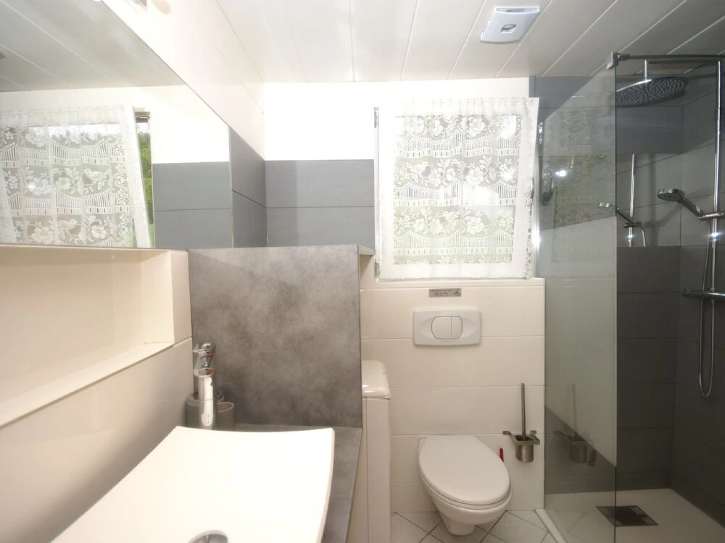 Wooden Chalet, Skiing in the Winter Season