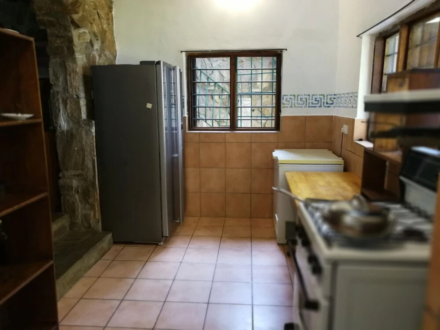 6 Bedroom Castle Siavonga min Four Guests