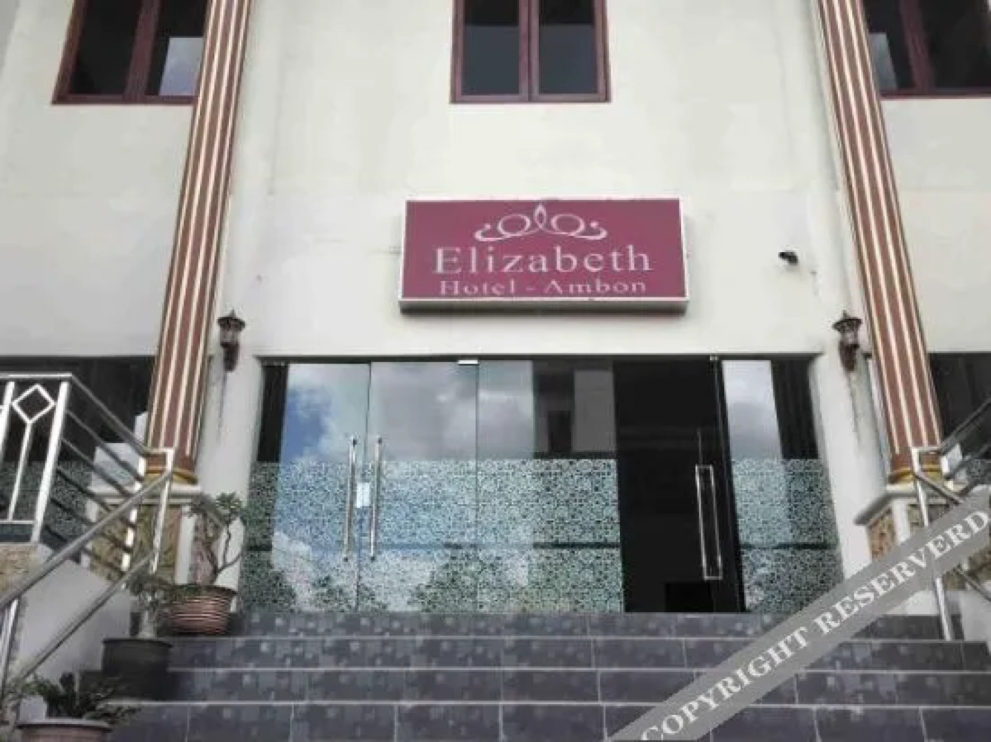 Elizabeth Hotel & Resort