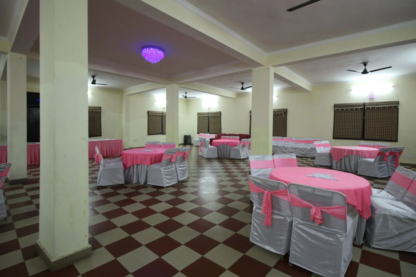 OYO 4464 near Chakrata Road