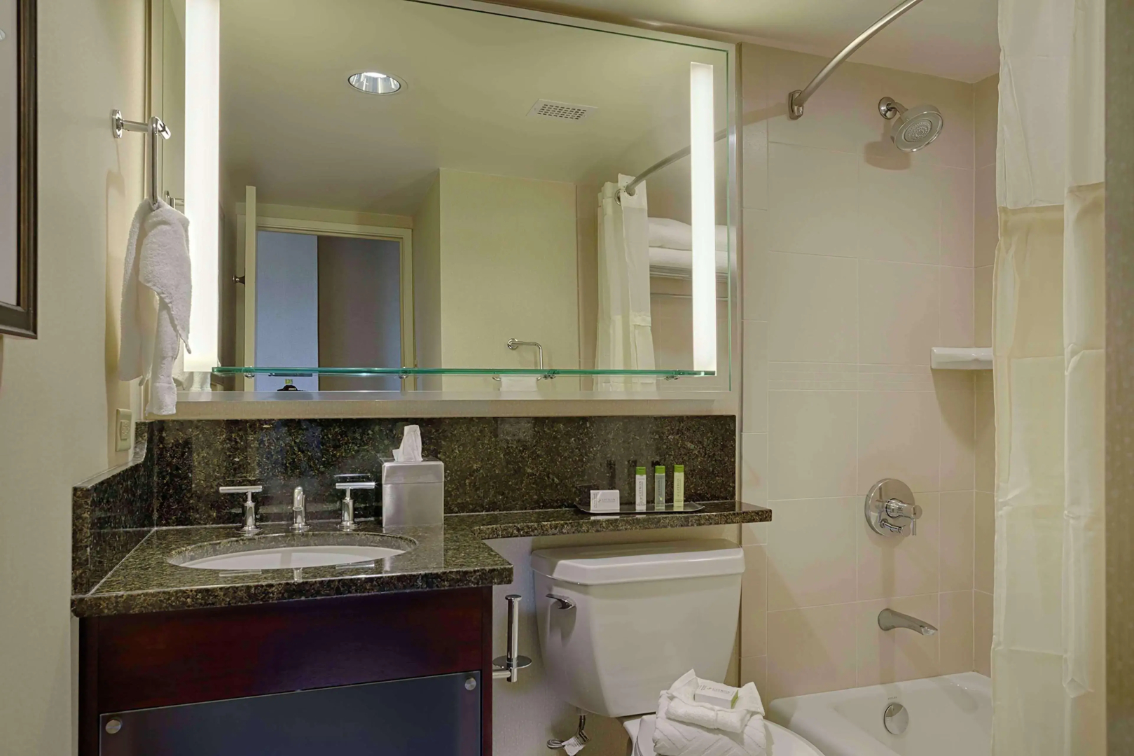 DoubleTree by Hilton Hotel Denver