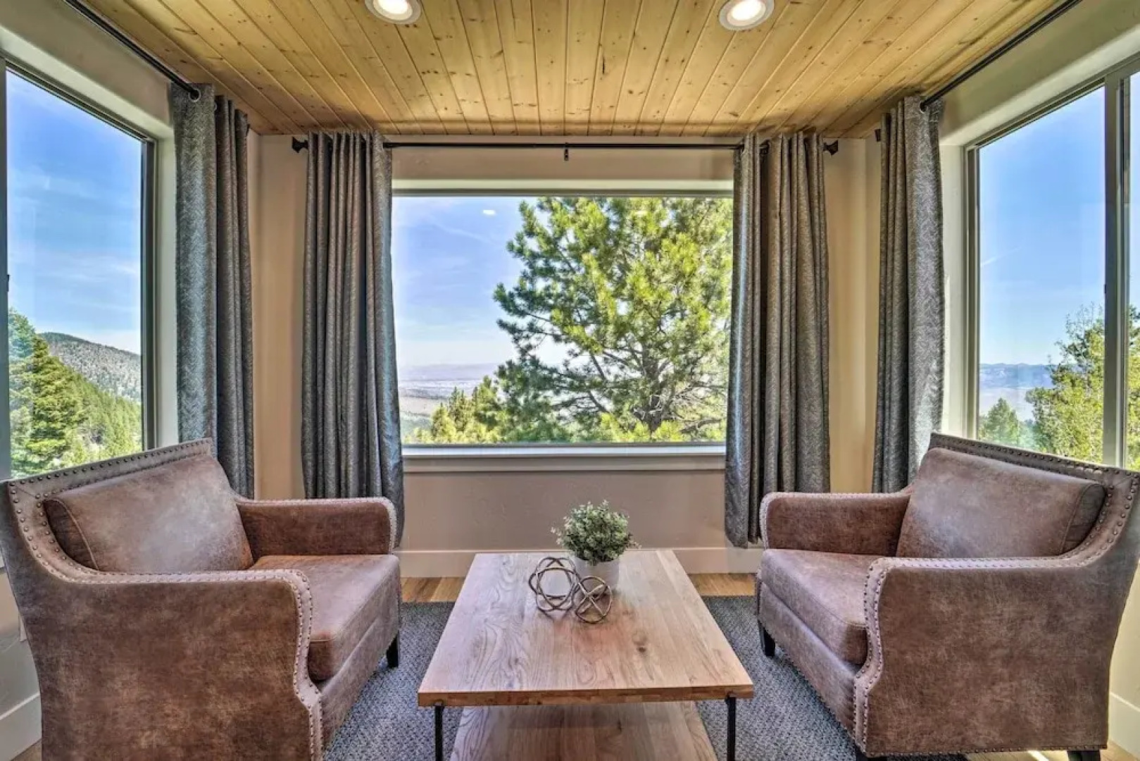 Hot Tub, Pool Table: Luxe Reno Chalet w/ Mtn View!