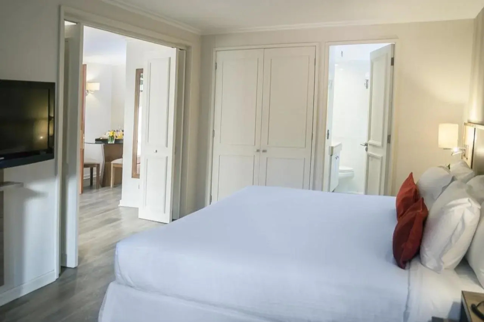 Plaza El Bosque San Sebastian