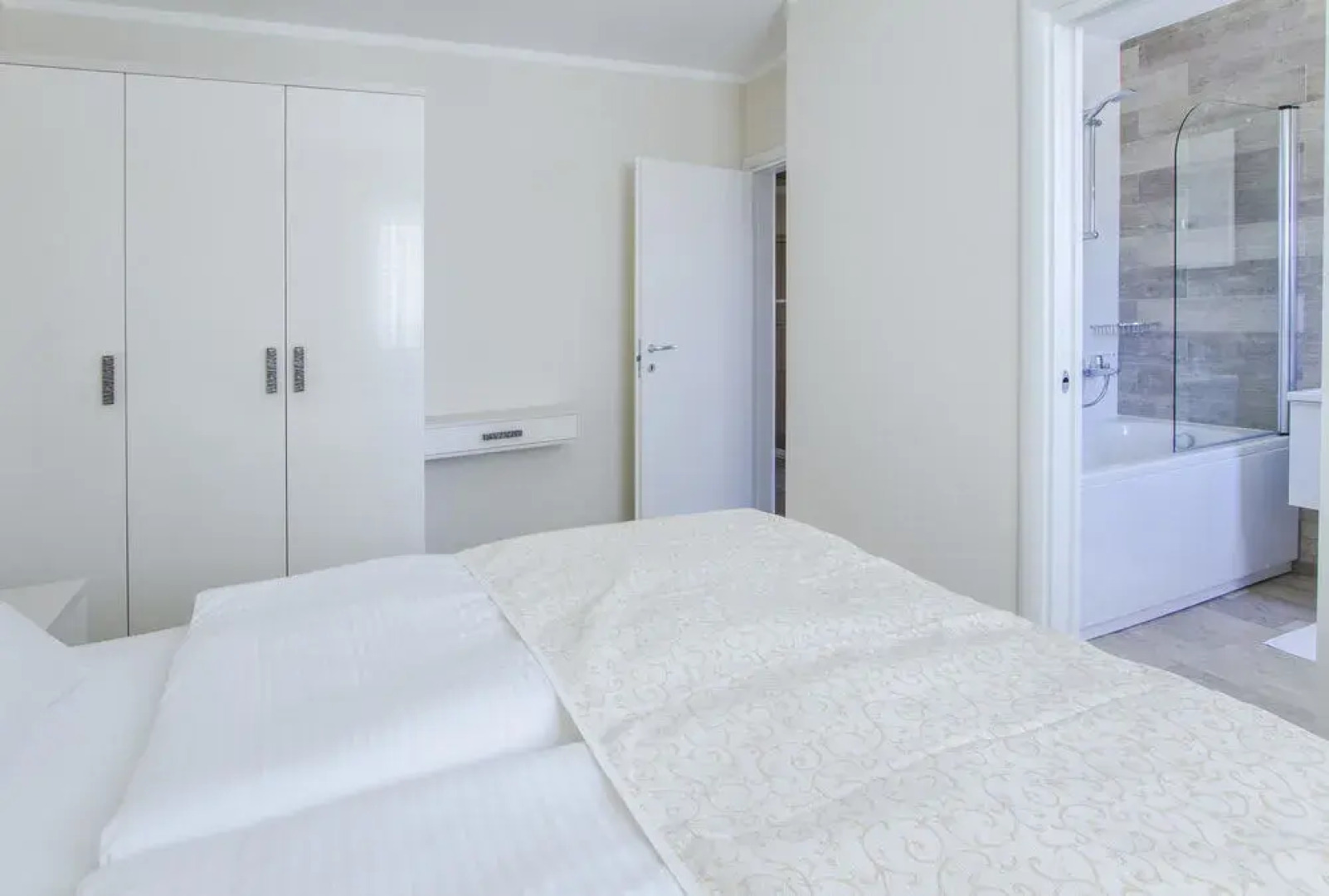 Luxury Apartments Villa Mande