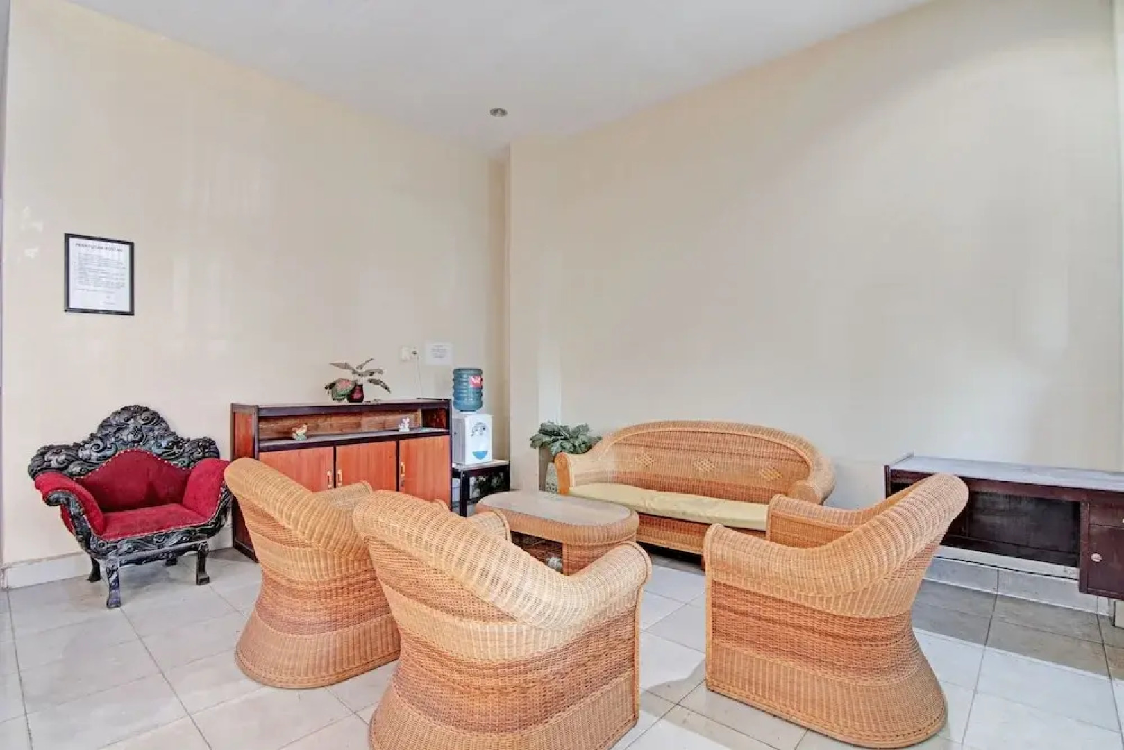 Hotel O Lavina Guesthouse