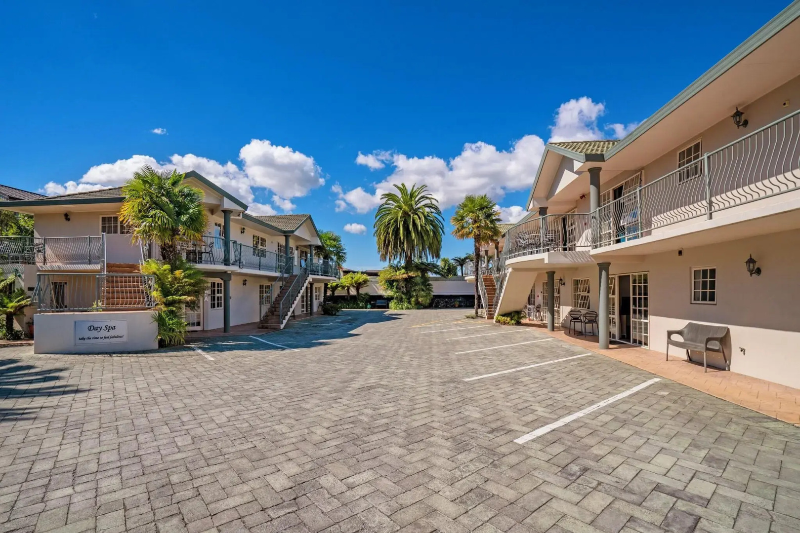 Silver Fern Rotorua Suites & Spa