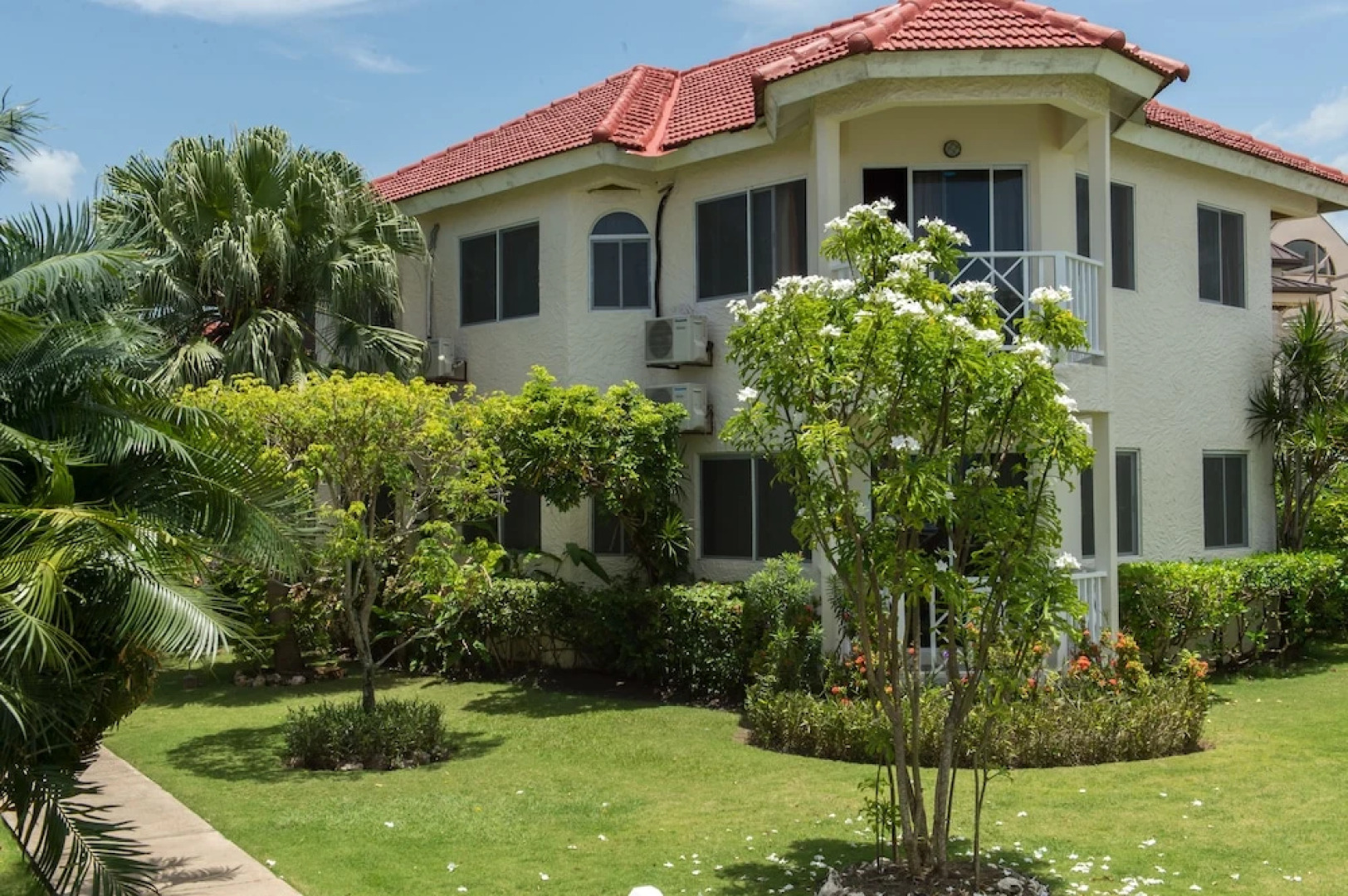 Pipers Cove - Runaway Bay