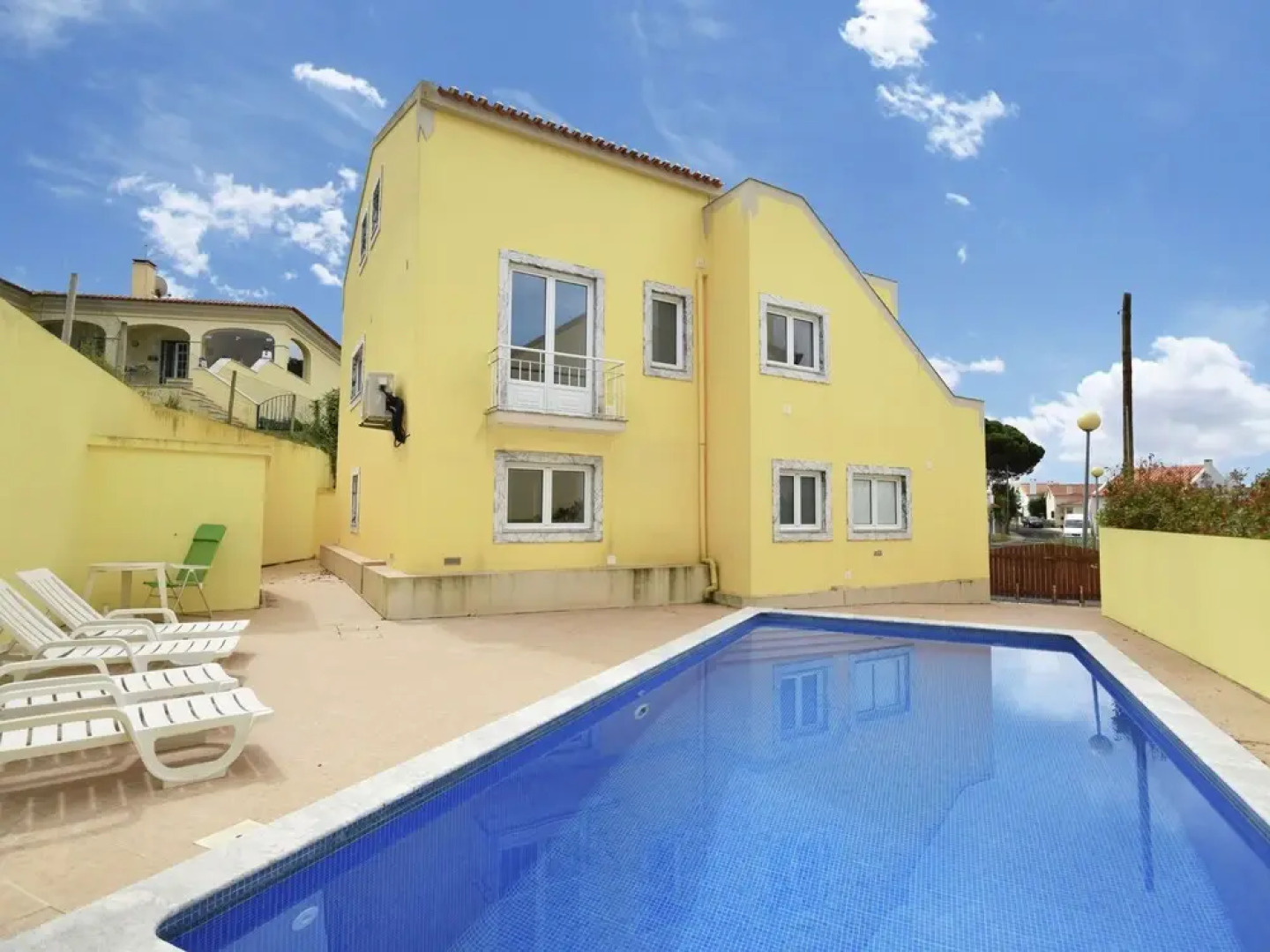 Scenic Villa in Foz do Arelho With Private Swimming Pool