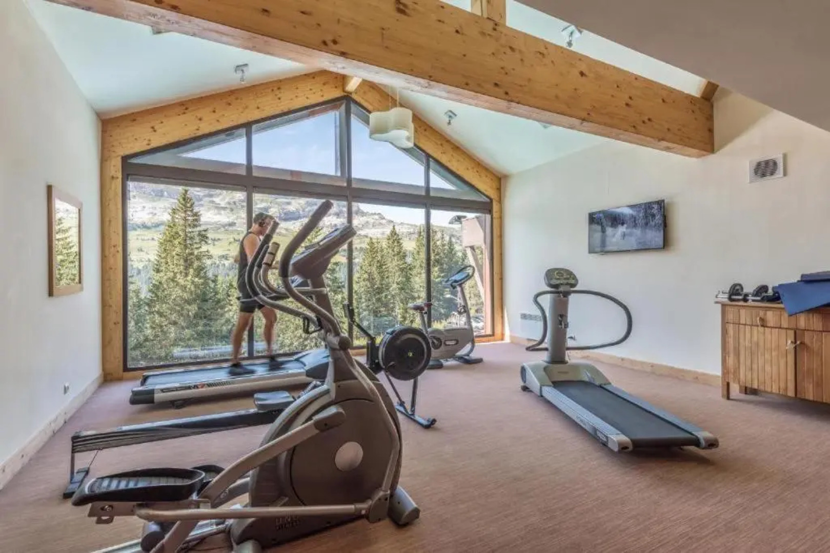 Appartement Premium à Flaine, altitude 1740 m, 8 à 10 personnes, au pied des pistes, piscine, jacuzzi, sauna, hammam et salle de sport