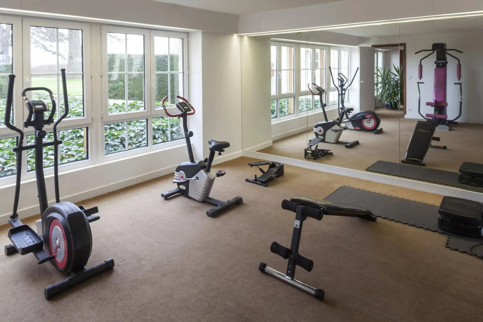 Grand Hotel "Château de Sully" - Piscine et Spa